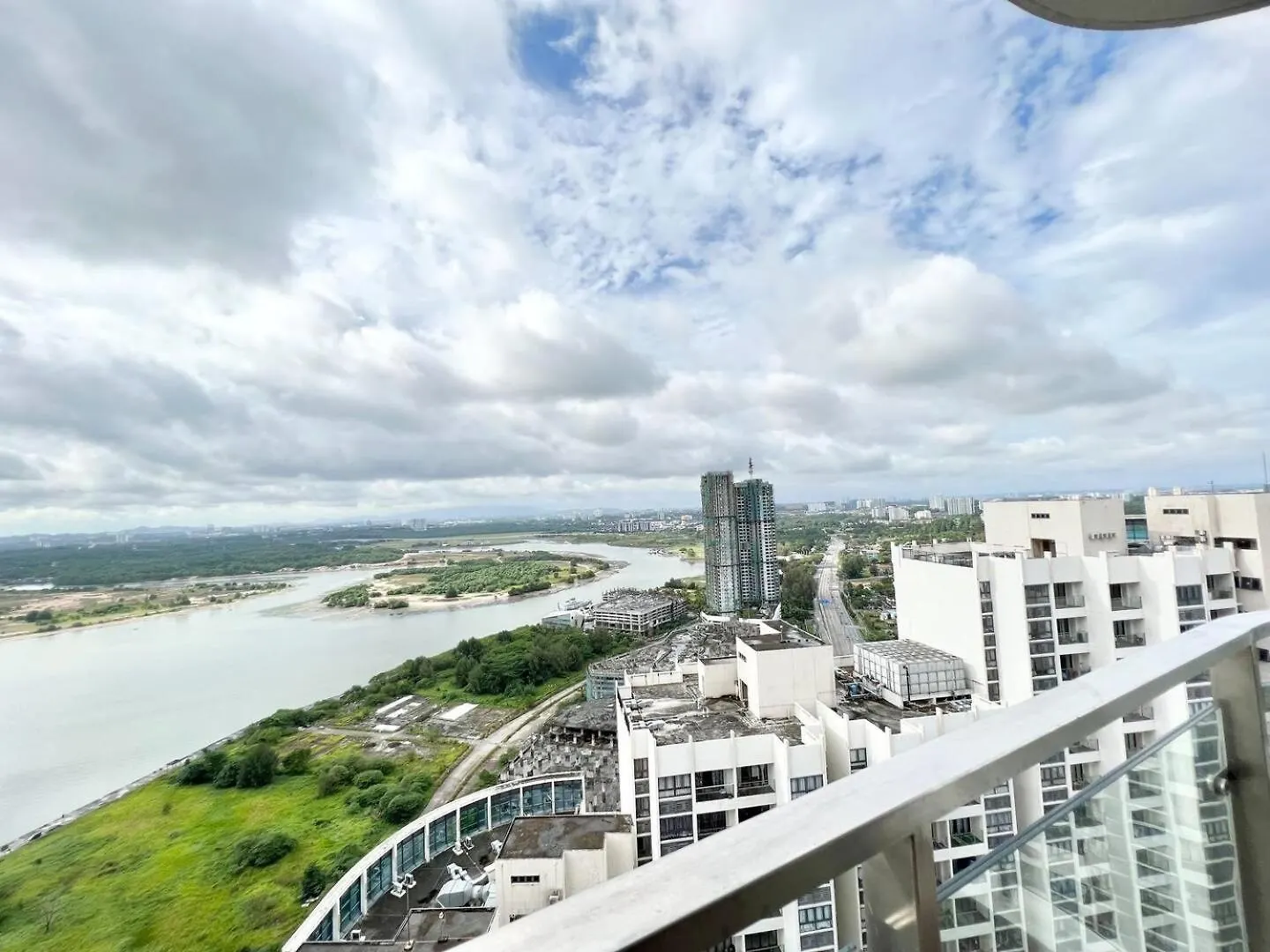 Country Garden Danga Bay By Luxecocoo Ck Johor Bahru Apartment Malaysia
